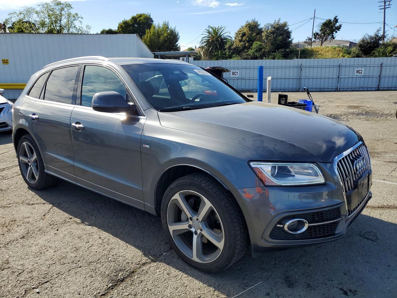 2017 AUDI Q5
