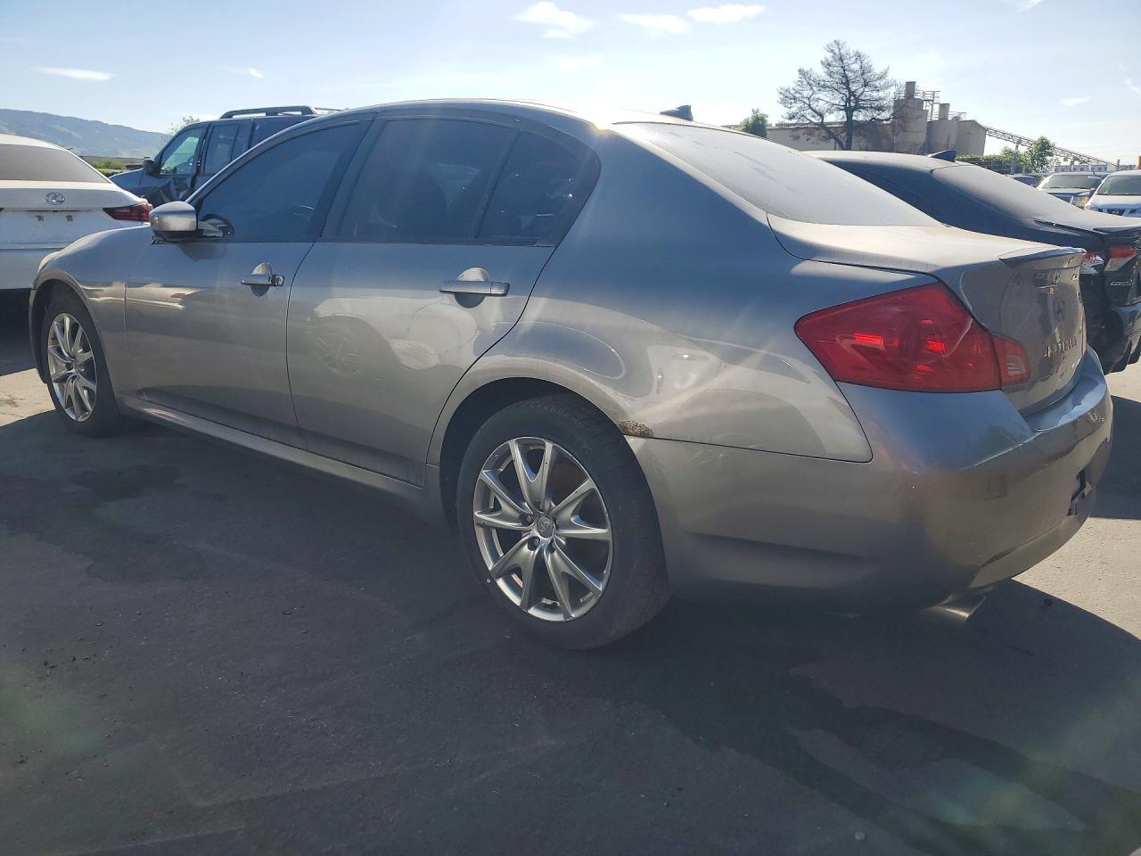 2009 INFINITI G37