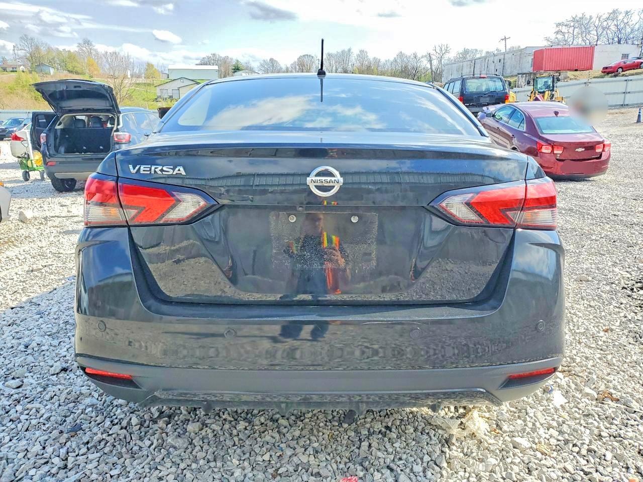 2020 NISSAN VERSA