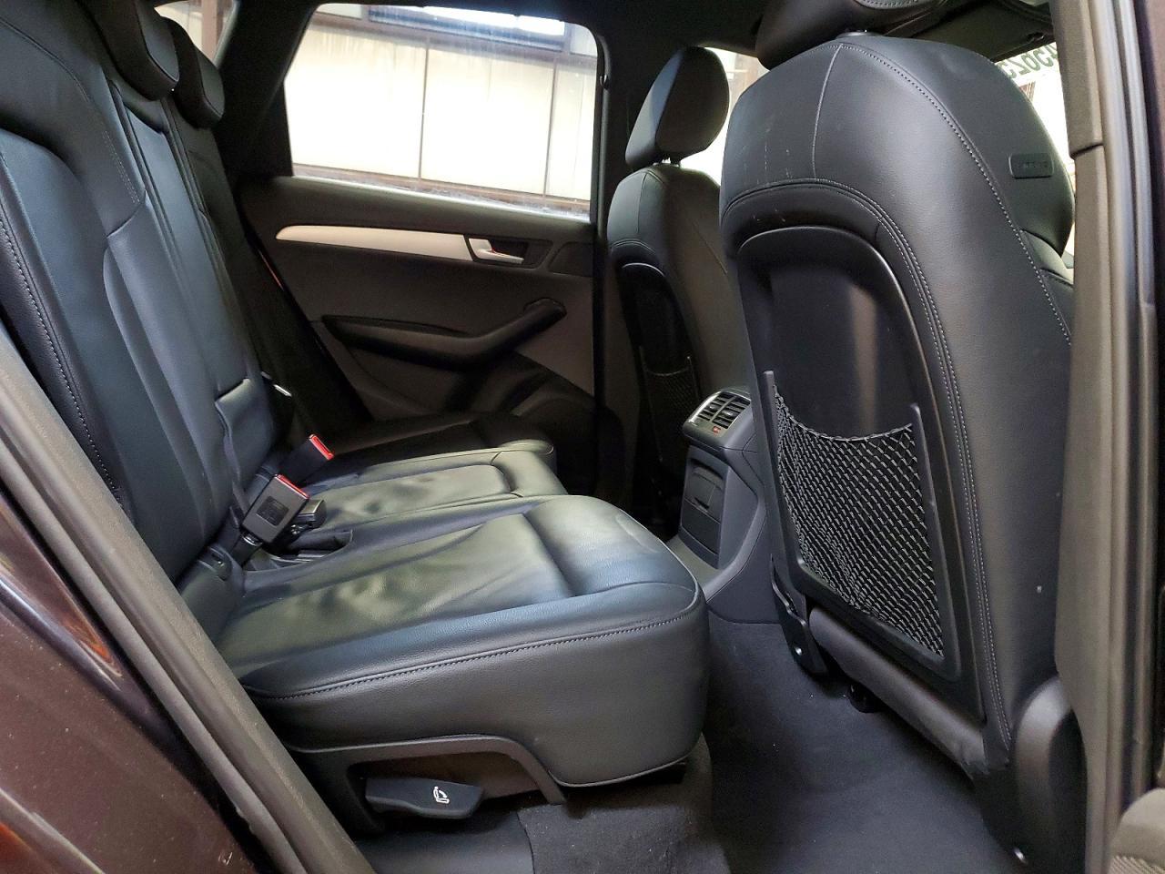 2010 AUDI Q5