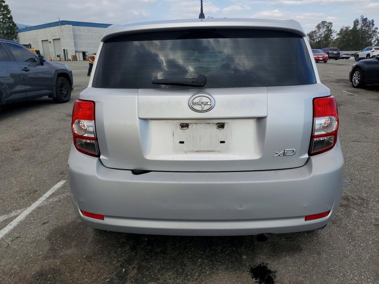 2013 TOYOTA SCION