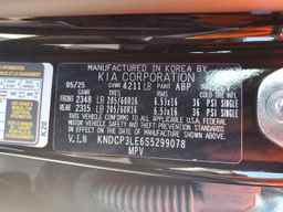 2025 KIA Niro