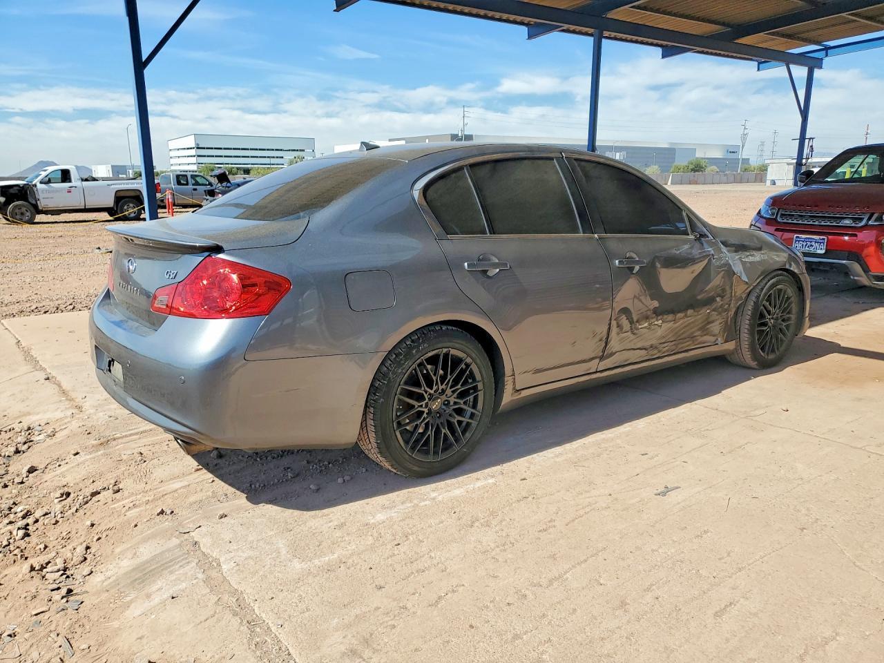 2012 INFINITI G37