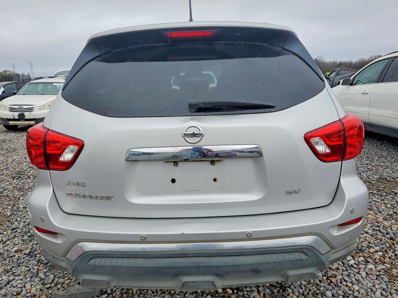 2017 NISSAN PATHFINDER