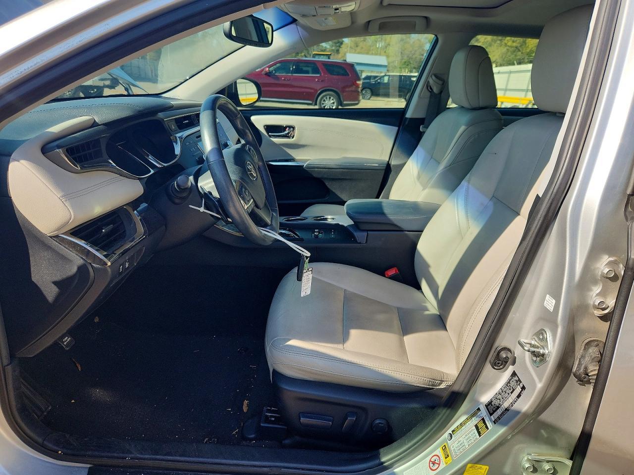 2013 TOYOTA Avalon