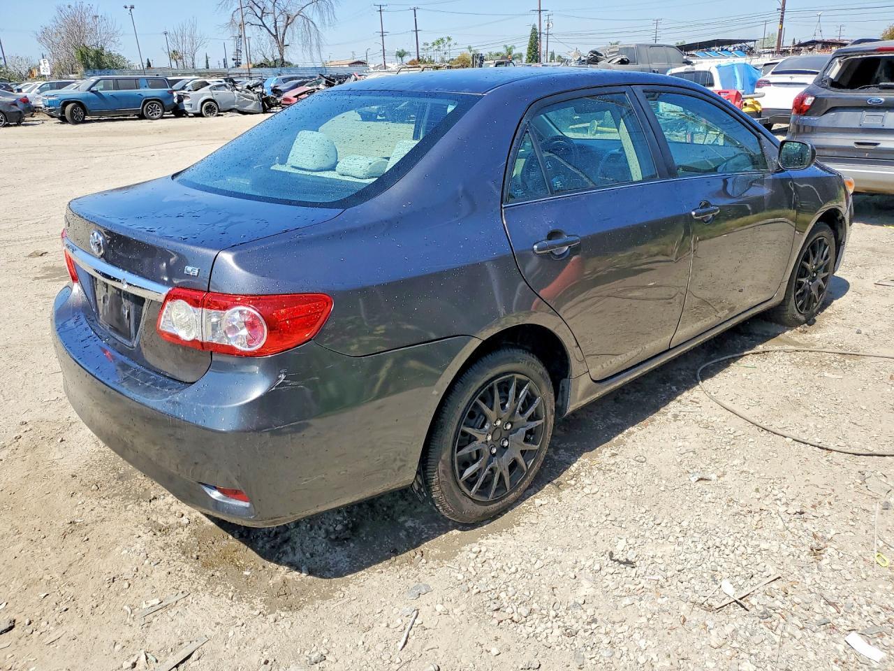 2013 TOYOTA COROLLA