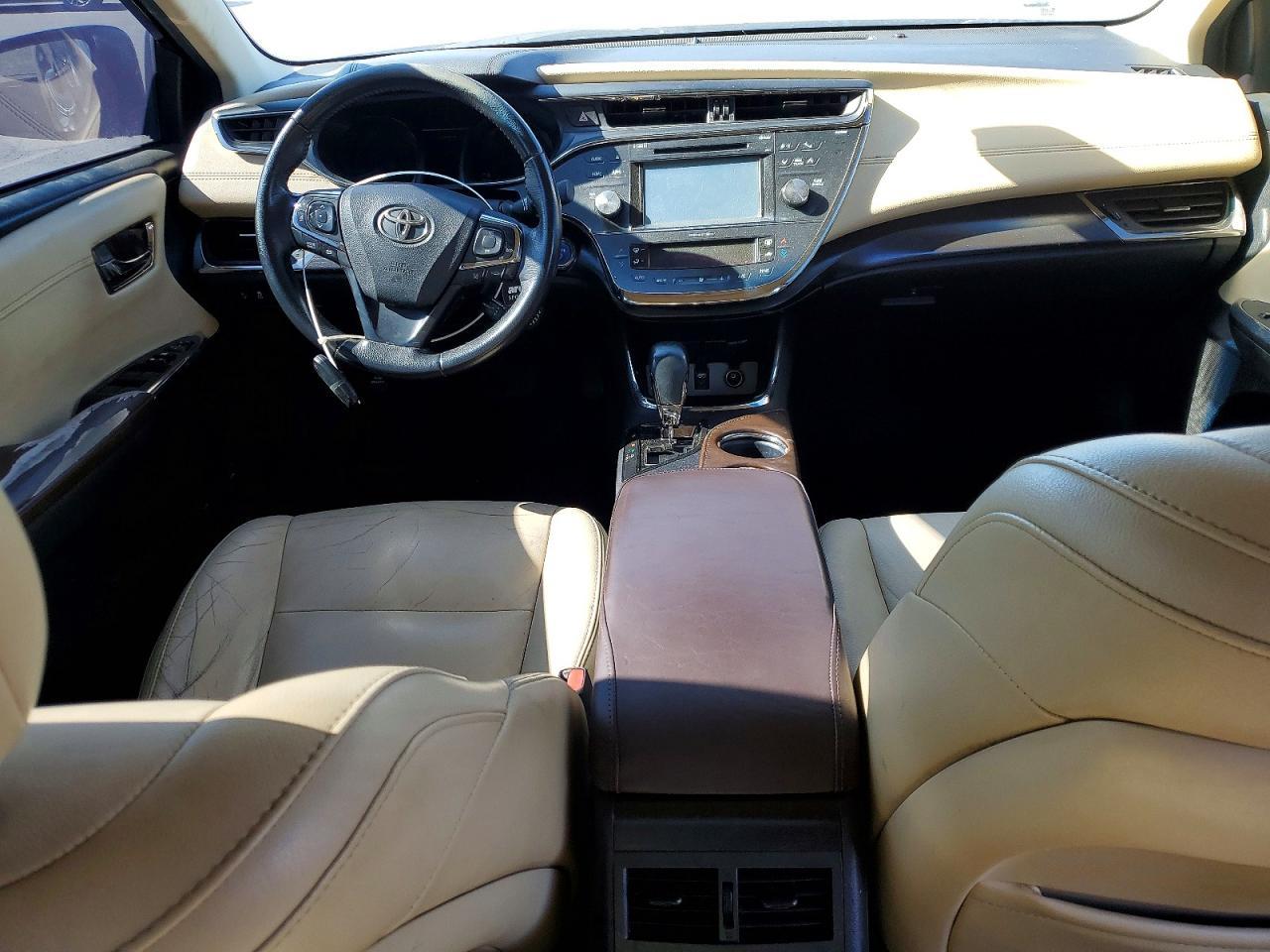 2018 TOYOTA Avallon