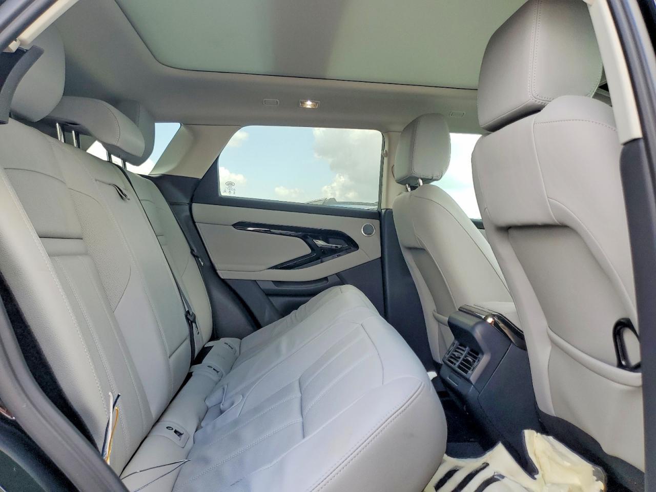 2025 LAND ROVER RANGE ROVER EVOQUE