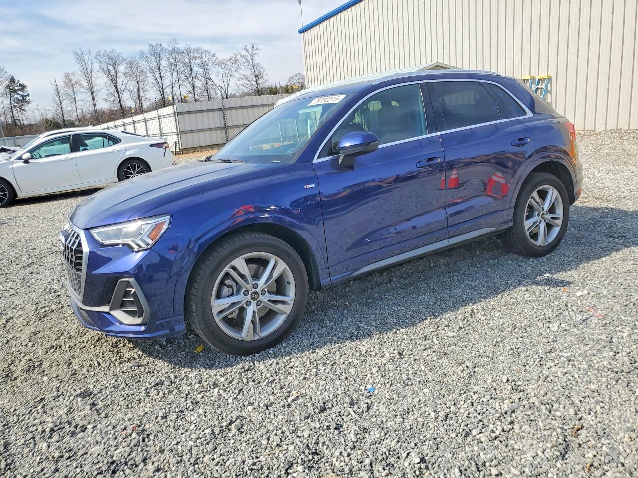 2022 AUDI Q3