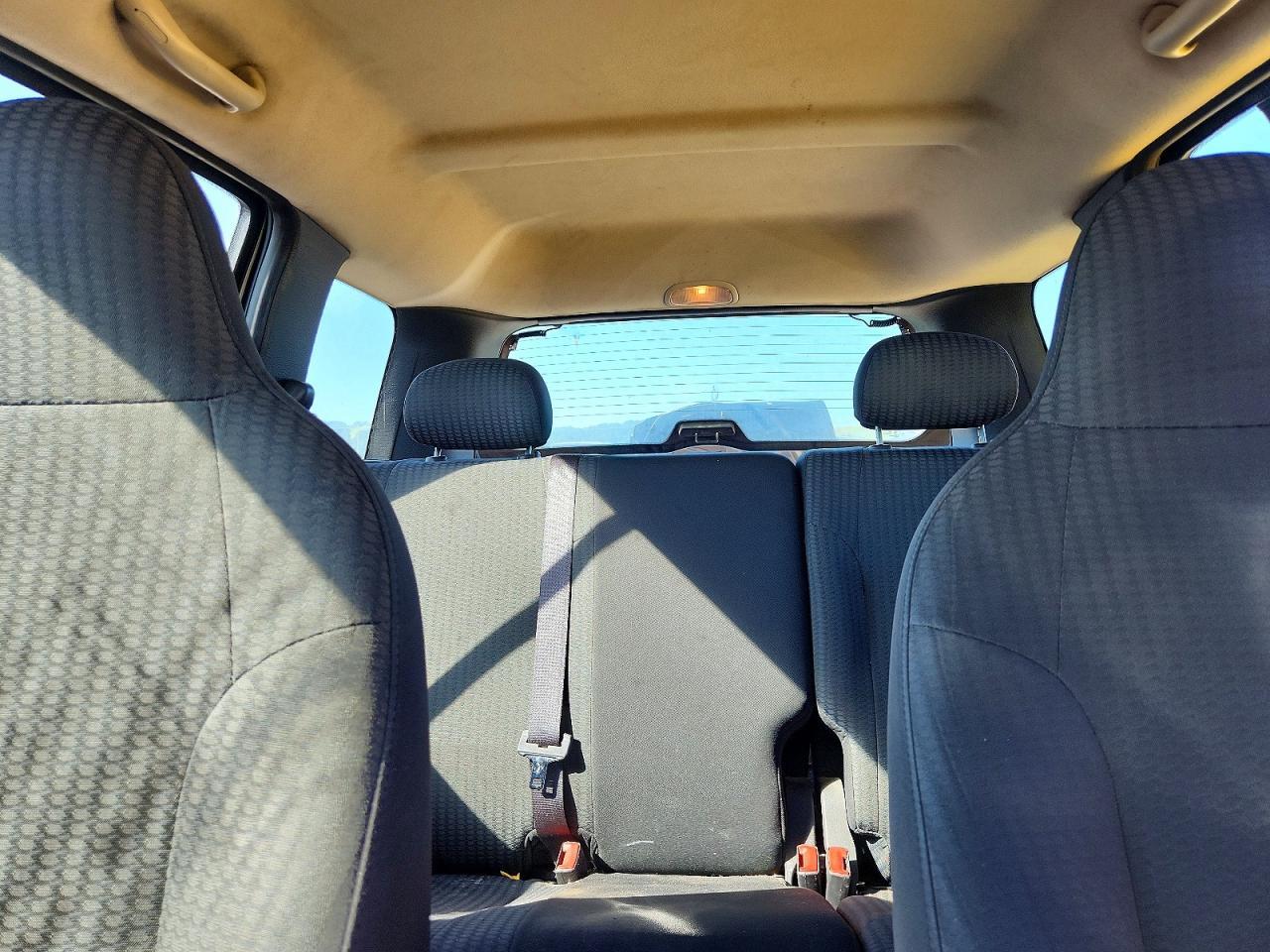 2004 JEEP Liberty