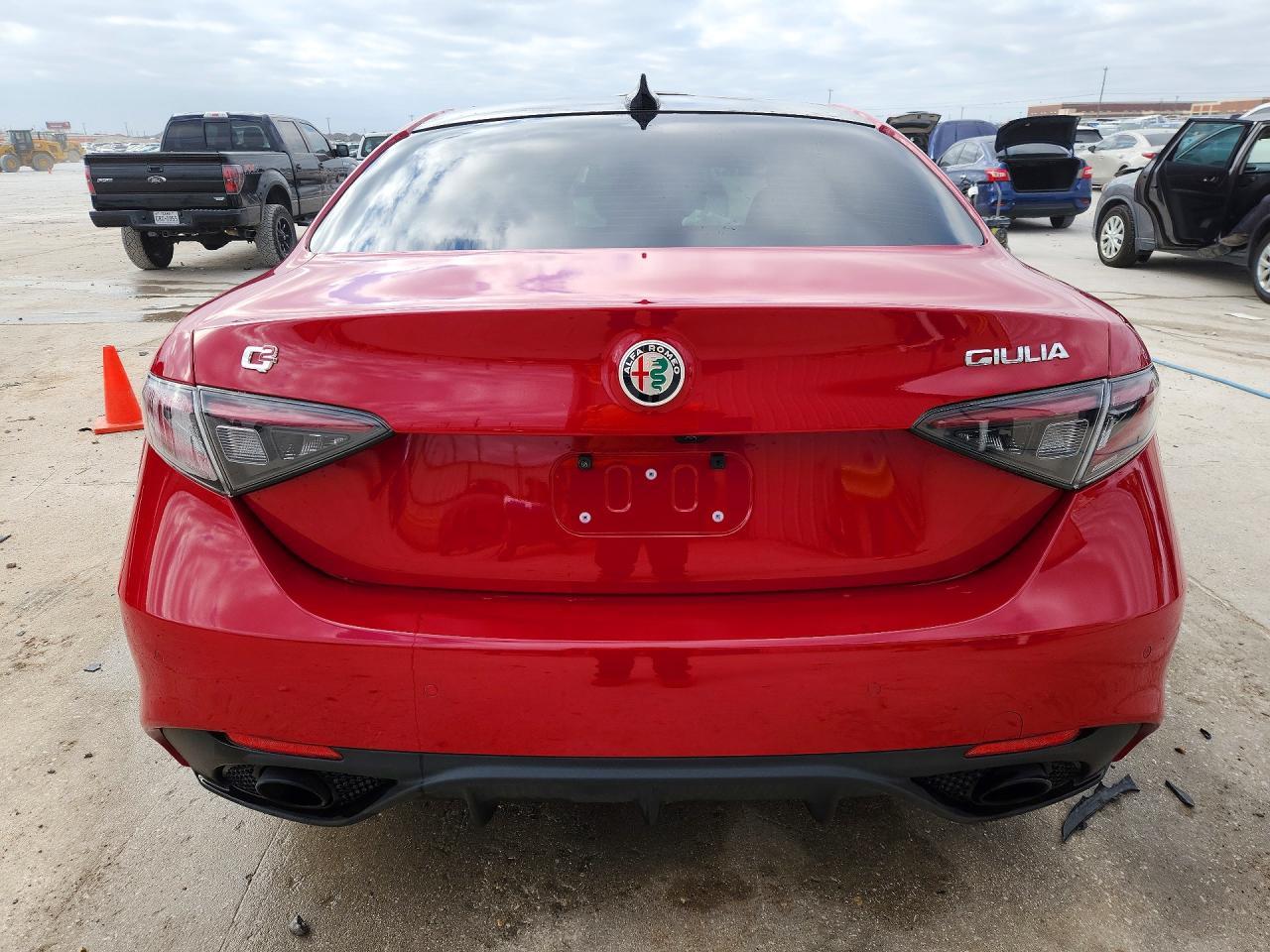 2025 ALFA ROMEO Giulia