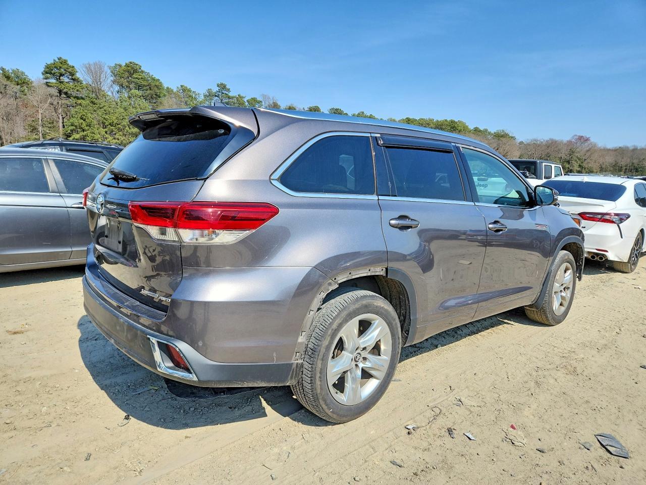 2018 TOYOTA HIGHLANDER