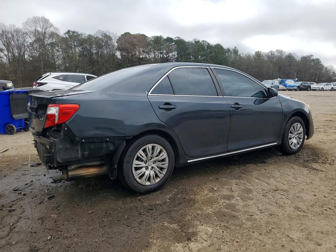 2014 TOYOTA CAMRY