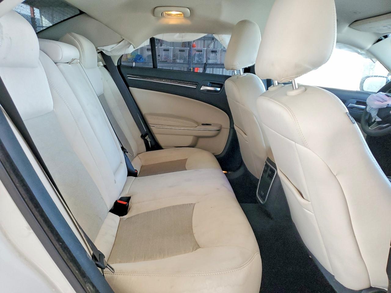 2023 CHRYSLER 300