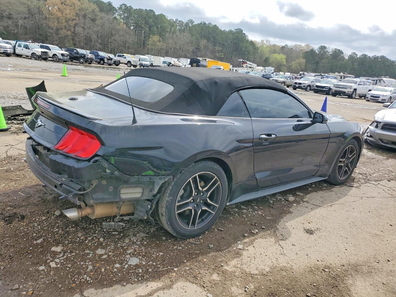 2020 FORD MUSTANG
