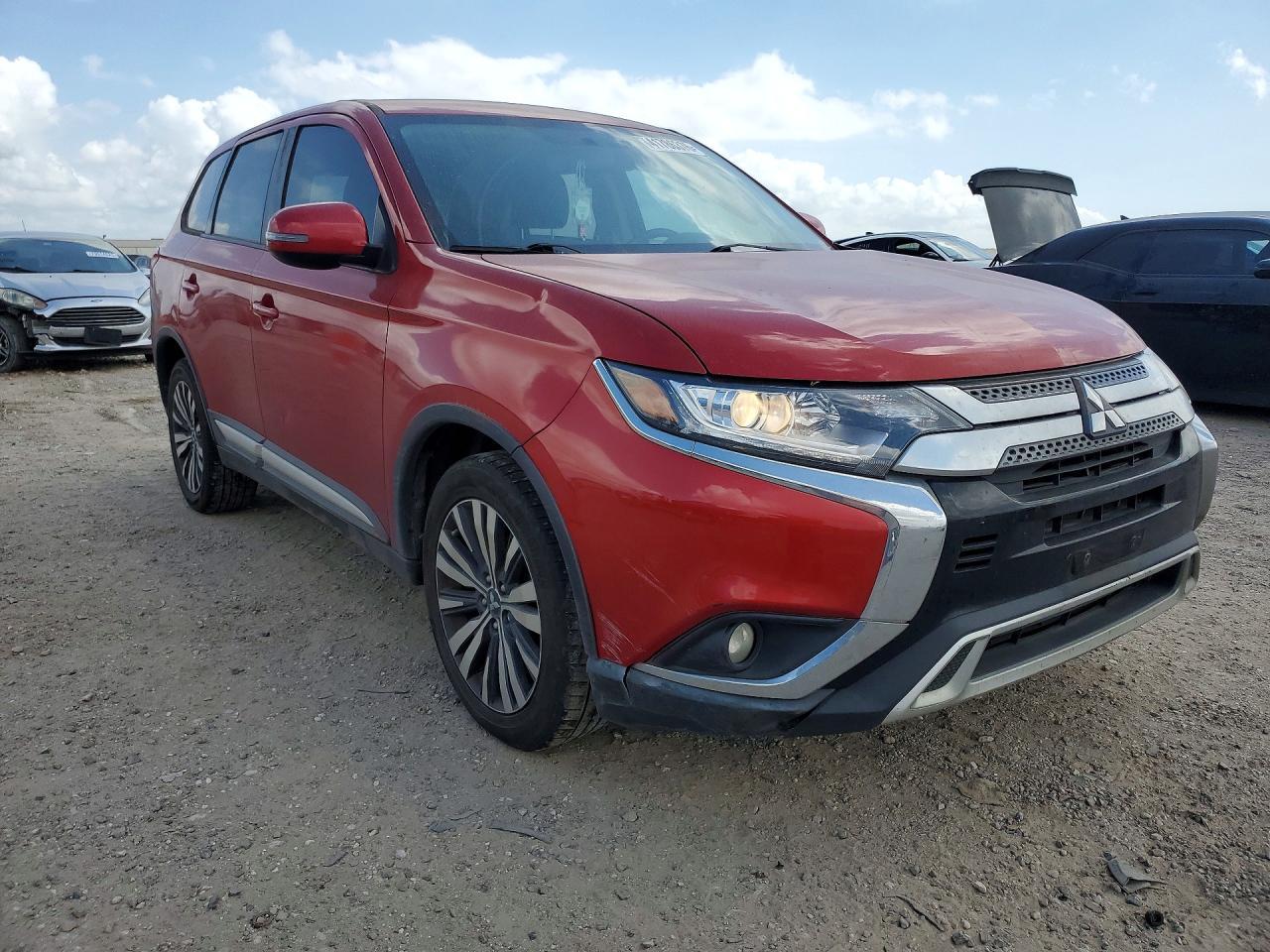 2019 MITSUBISHI outlander