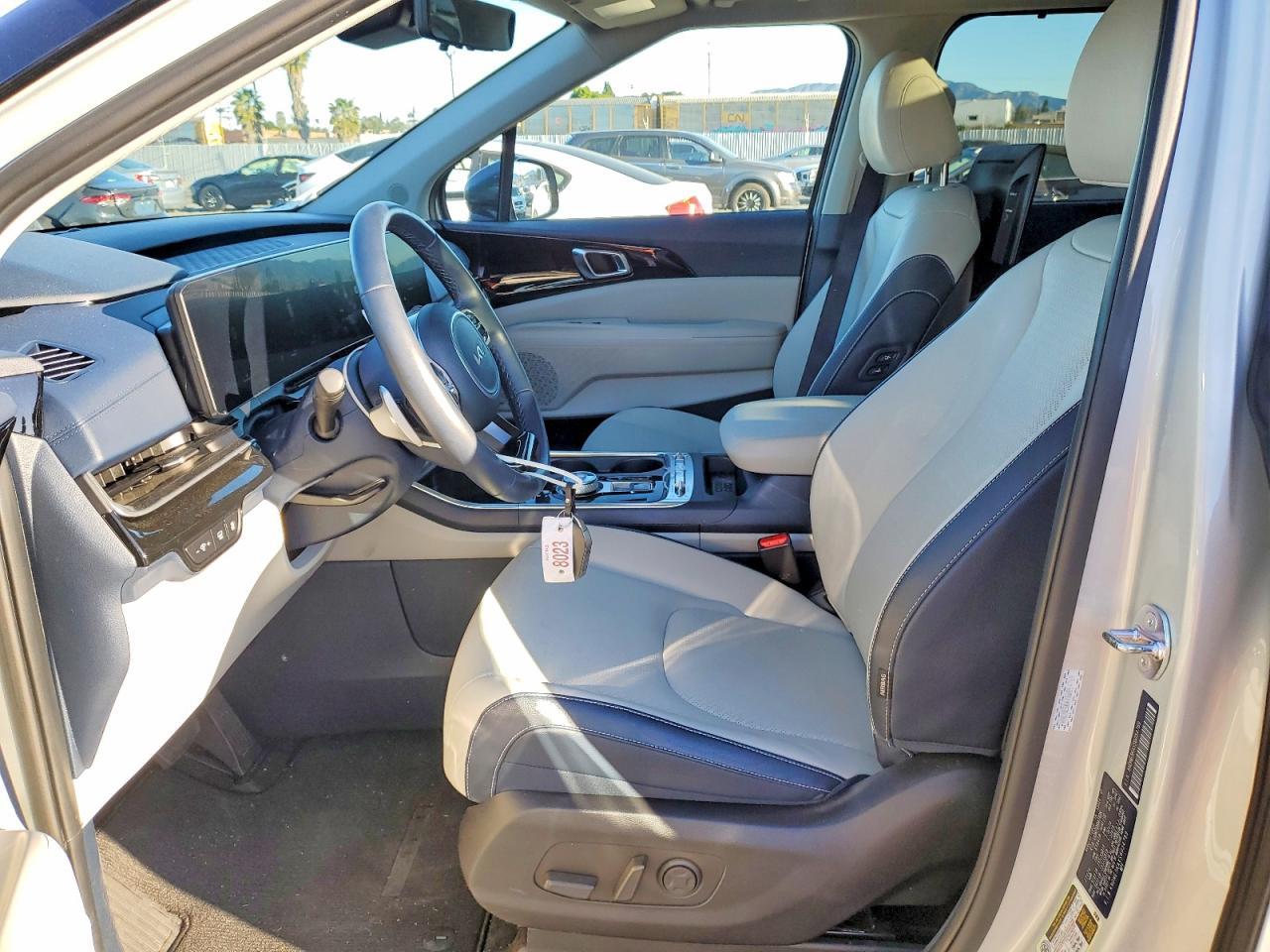 2025 KIA Carnival