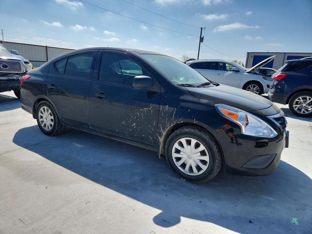 2015 NISSAN VERSA