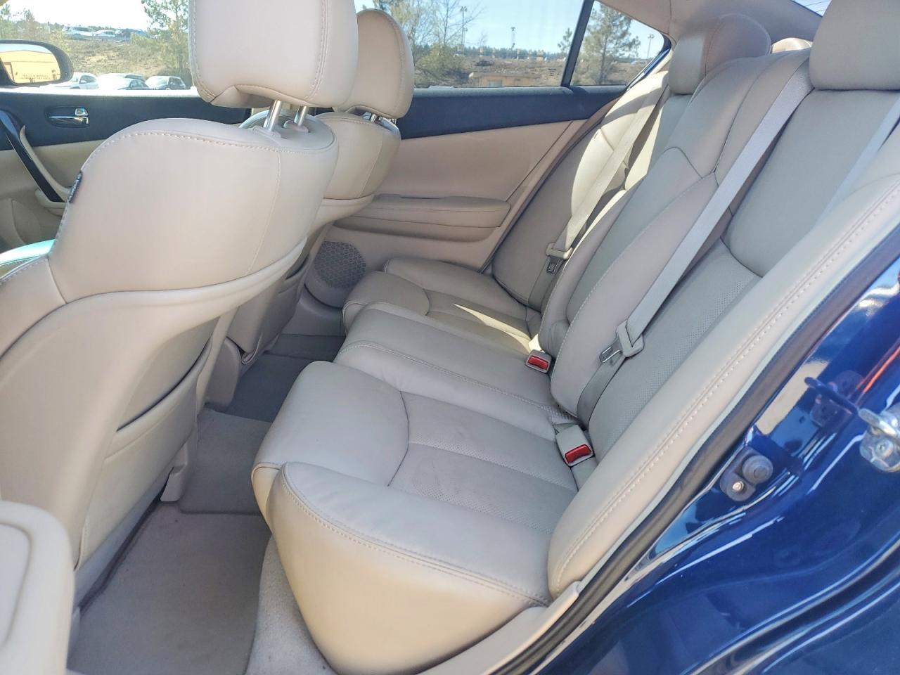 2013 NISSAN Maxima