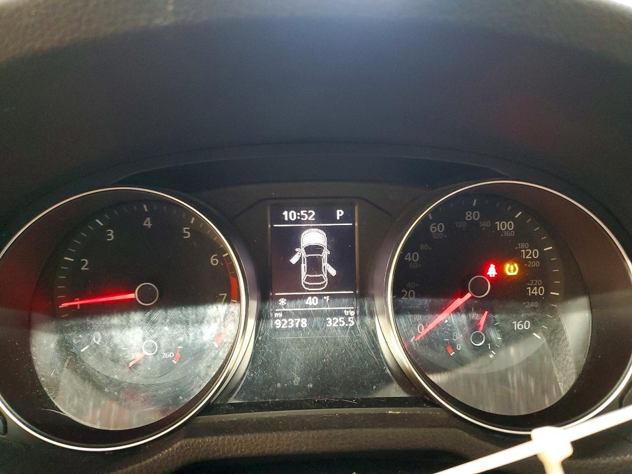 2017 VOLKSWAGEN Passat
