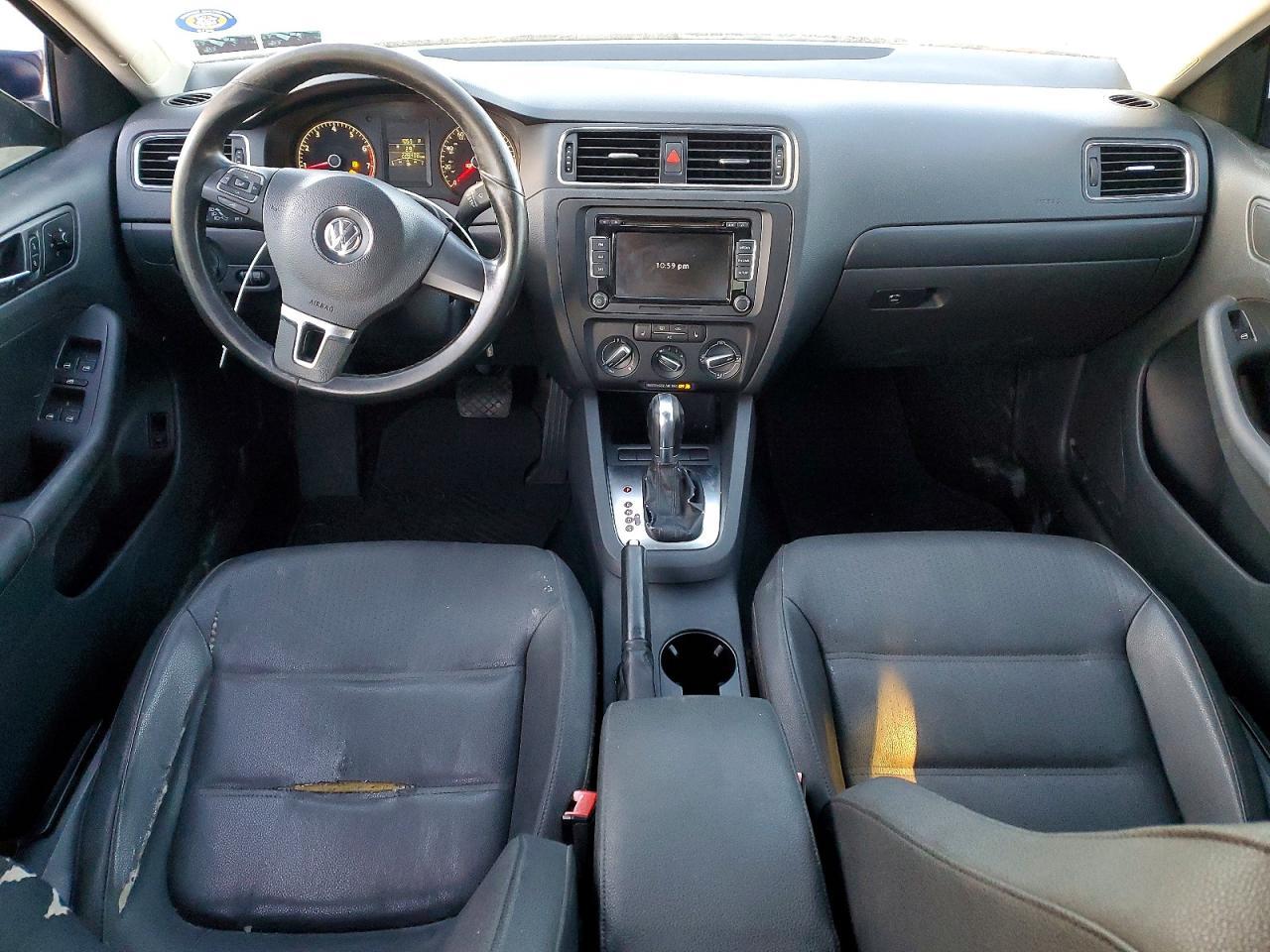 2011 VOLKSWAGEN JETTA