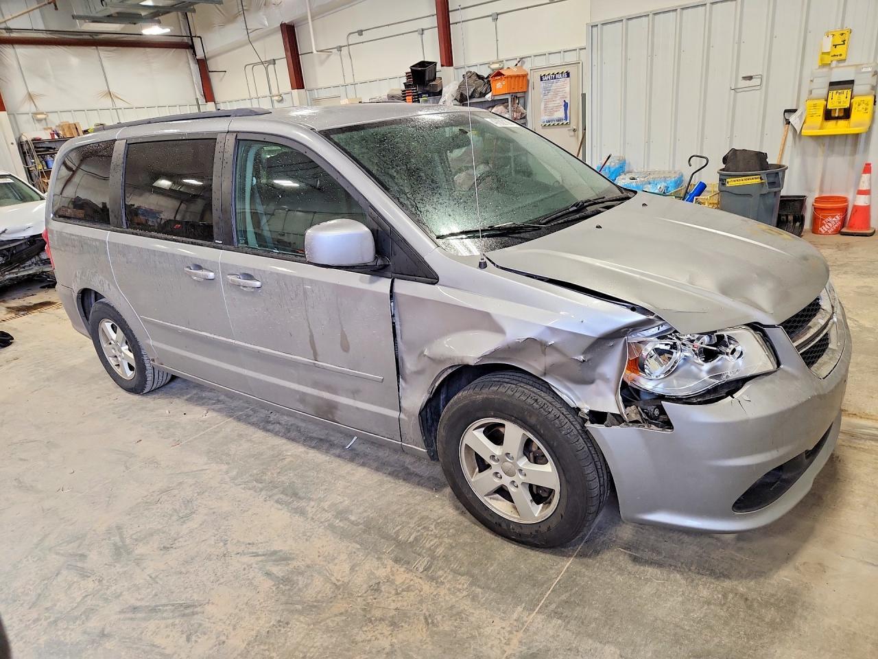 2013 DODGE GRAND CARAVAN