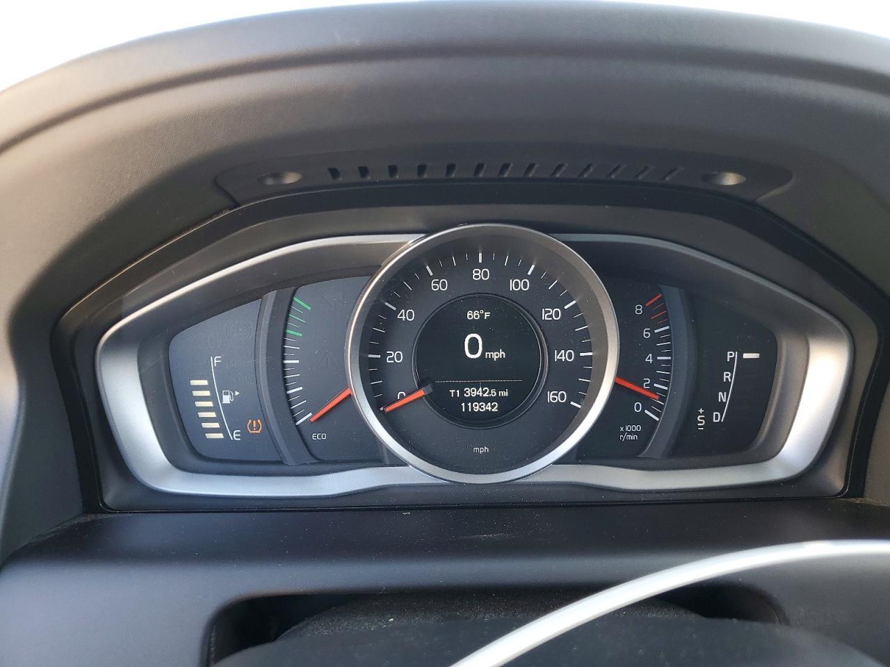 2016 VOLVO XC60