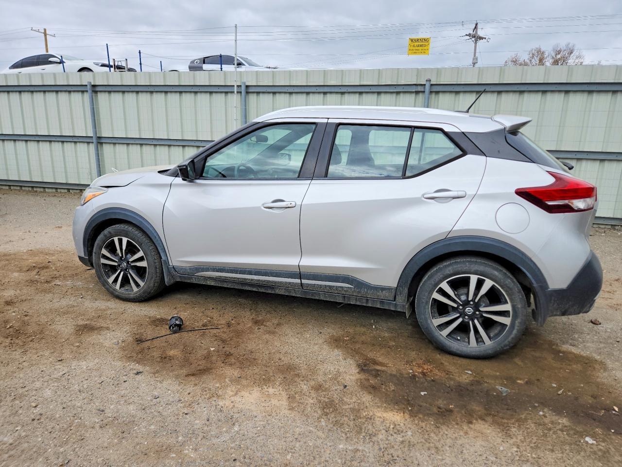 2019 NISSAN KICKS