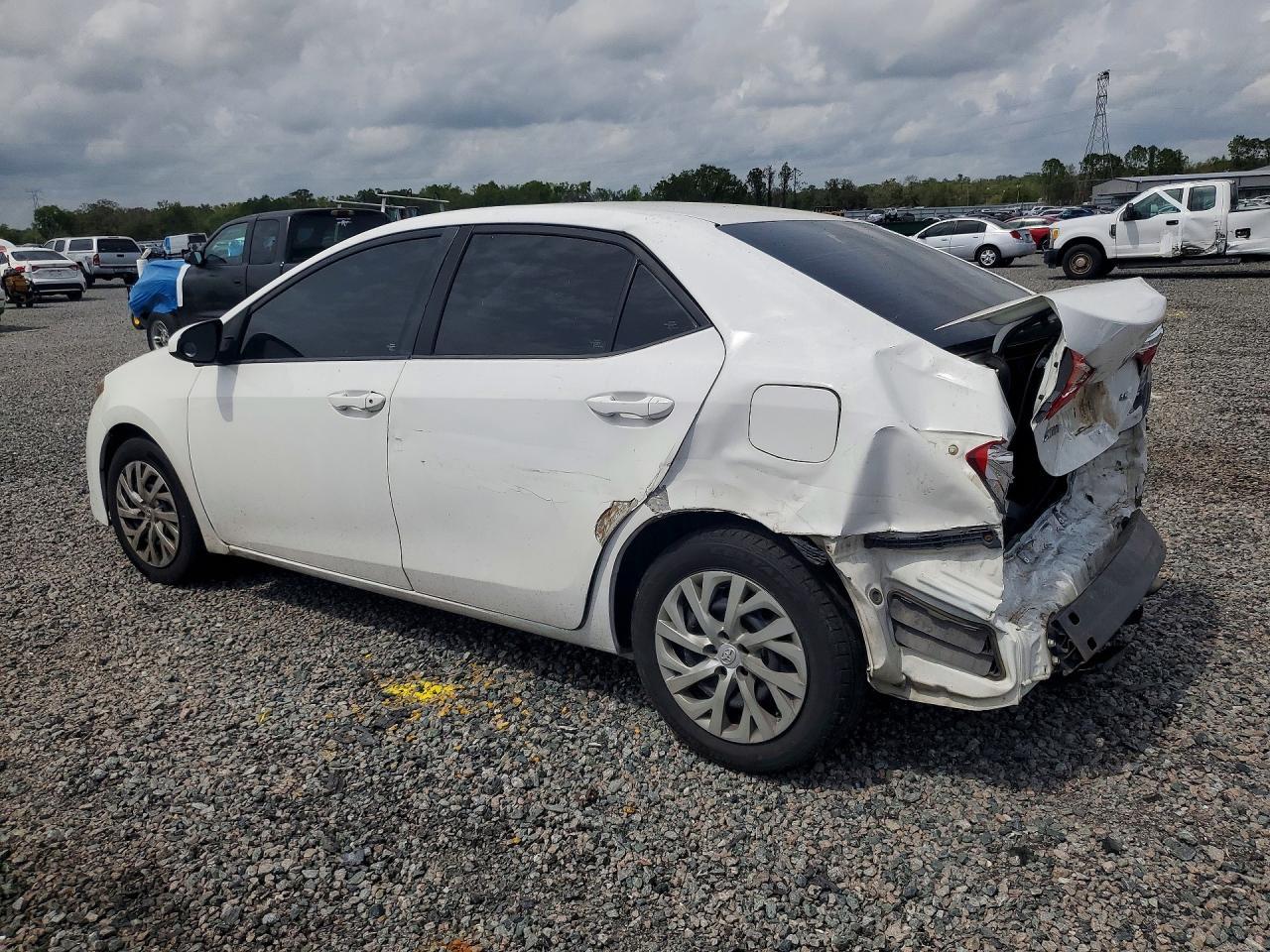 2017 TOYOTA COROLLA