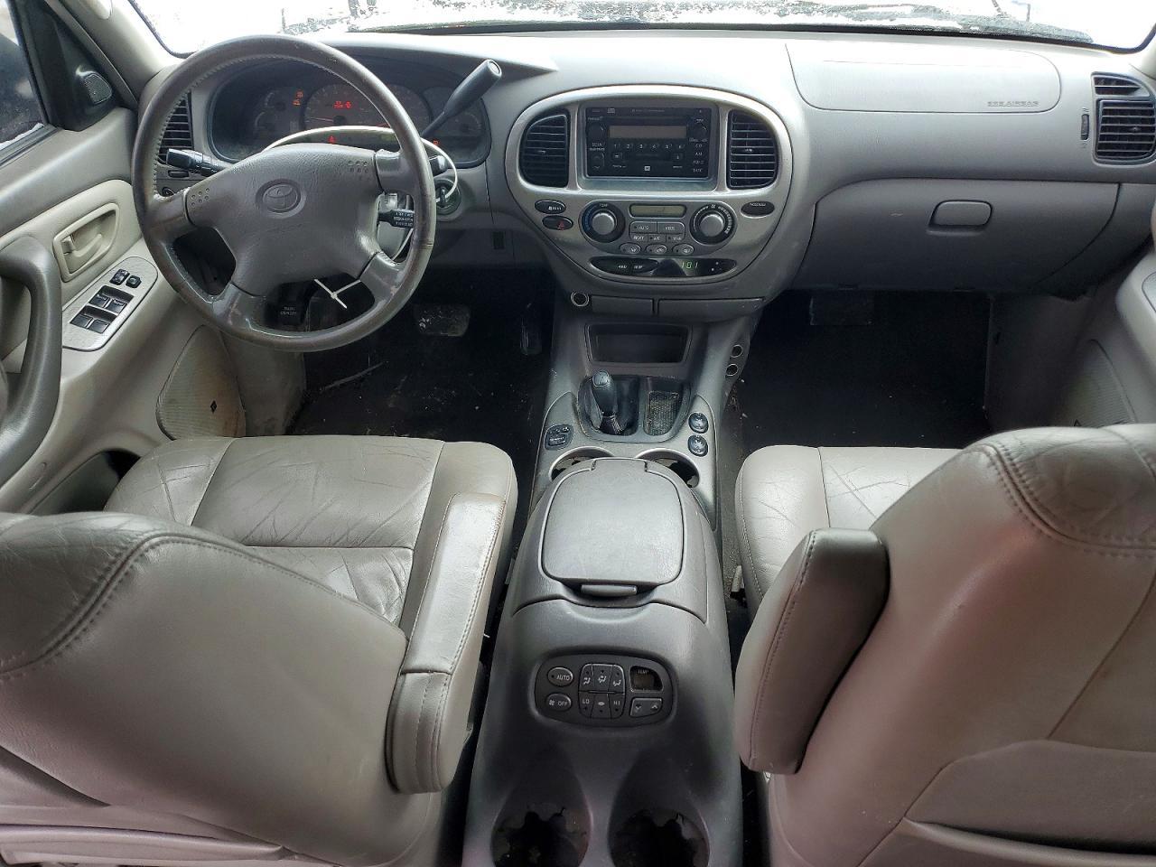 2002 TOYOTA Sequoia