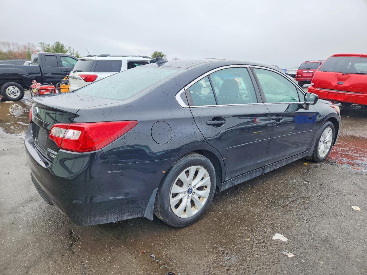 2017 SUBARU Legacy