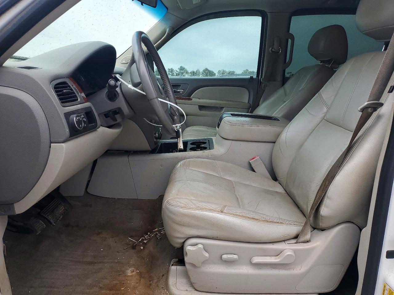 2012 CHEVROLET Suburban