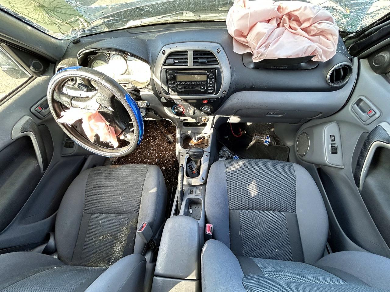 2003 TOYOTA RAV4