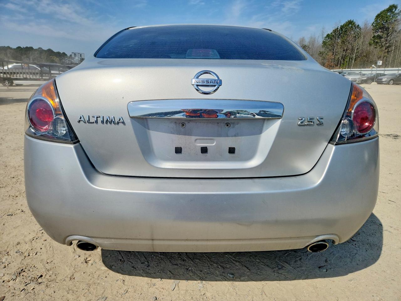 2010 NISSAN ALTIMA