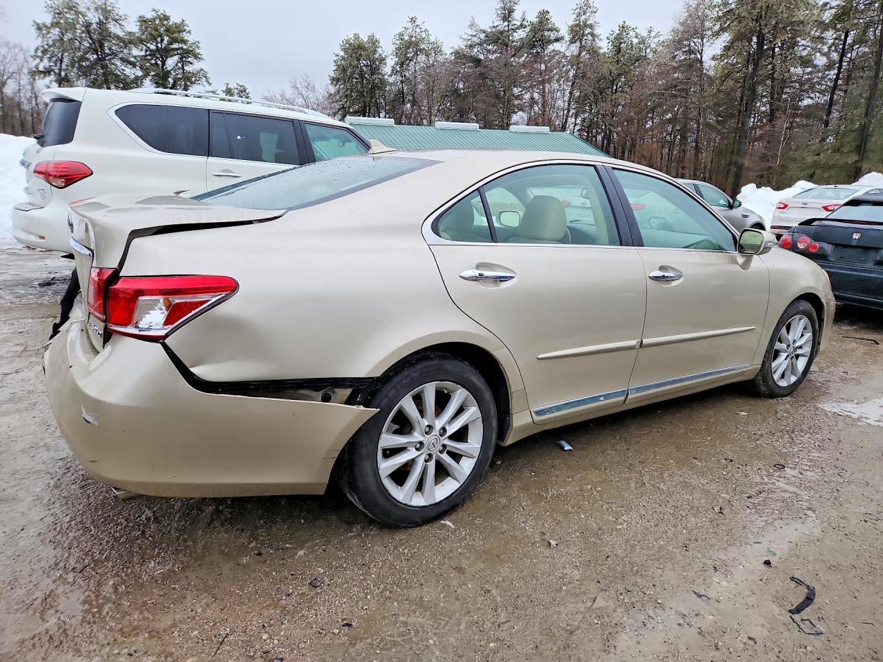 2011 LEXUS ES 350