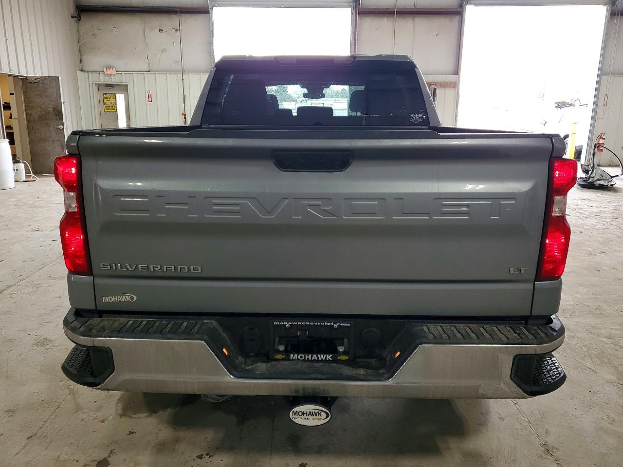 2025 CHEVROLET Silverado