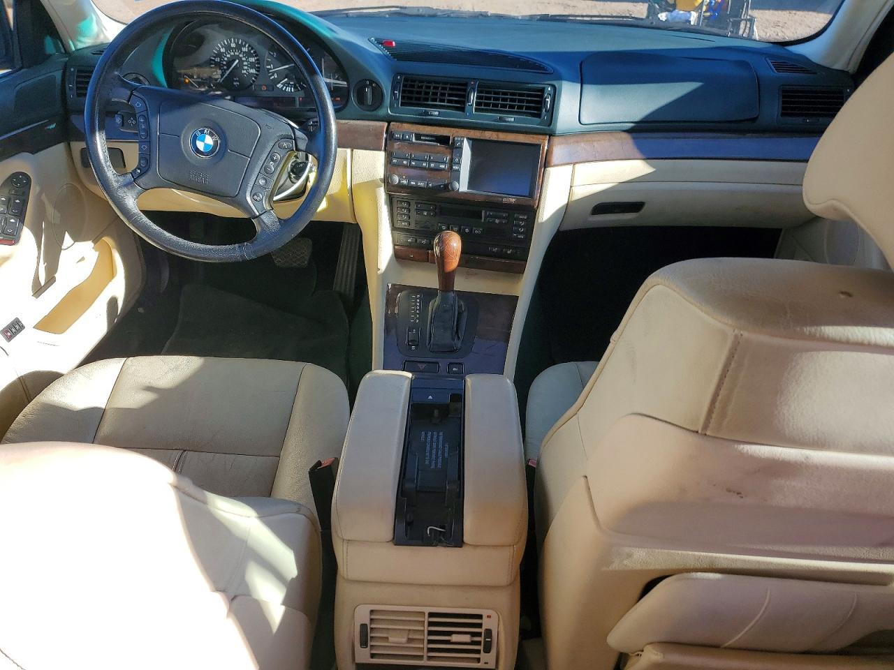 2000 BMW 7 series