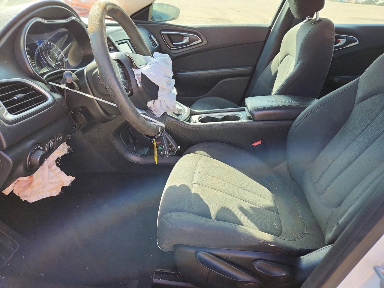 2016 CHRYSLER 200