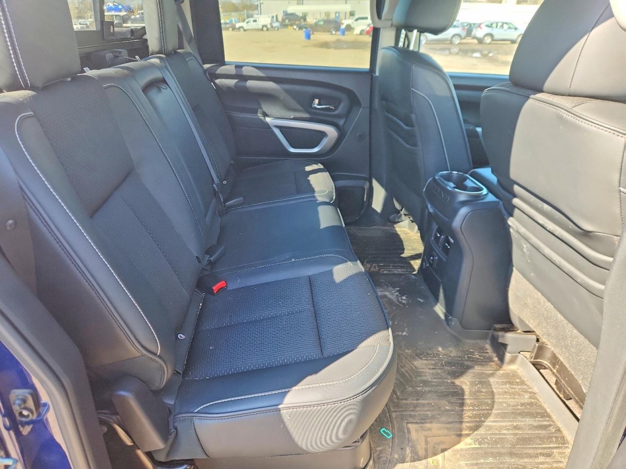 2017 NISSAN Titan
