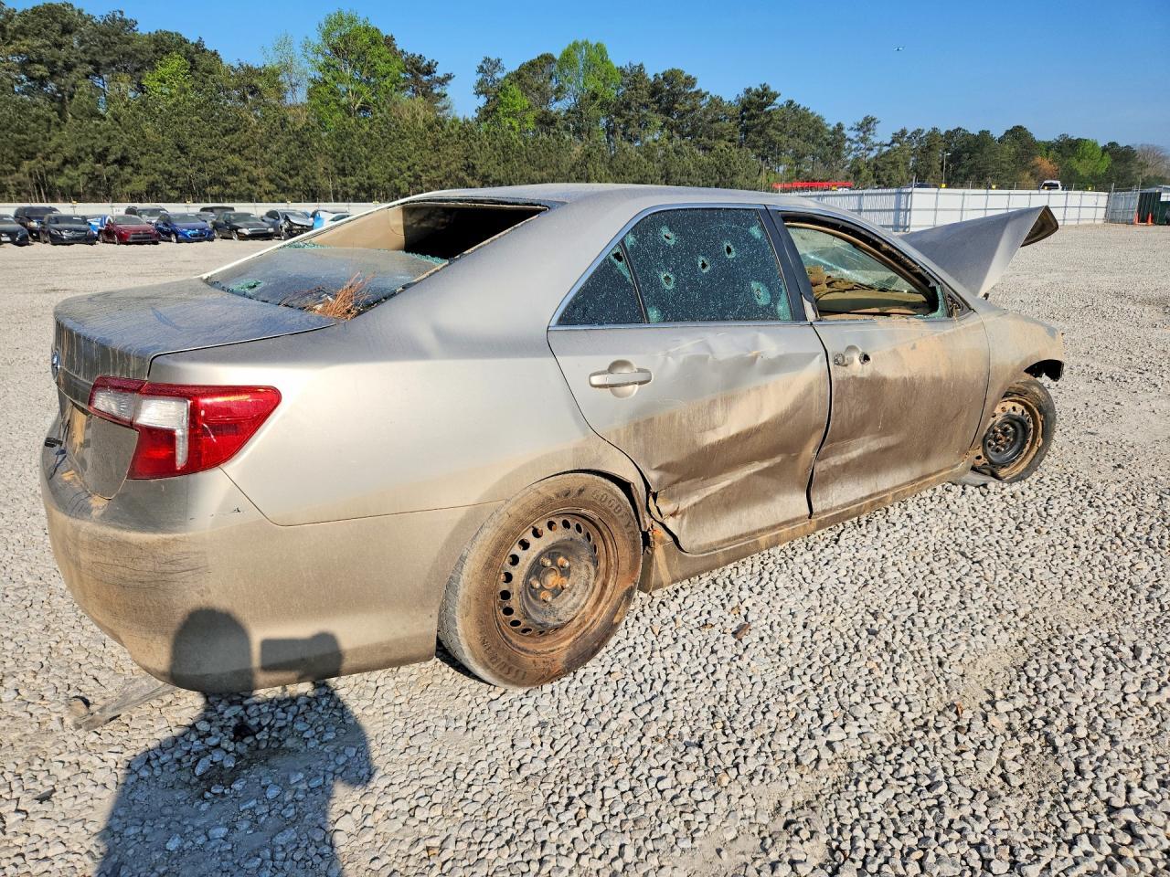 2014 TOYOTA CAMRY