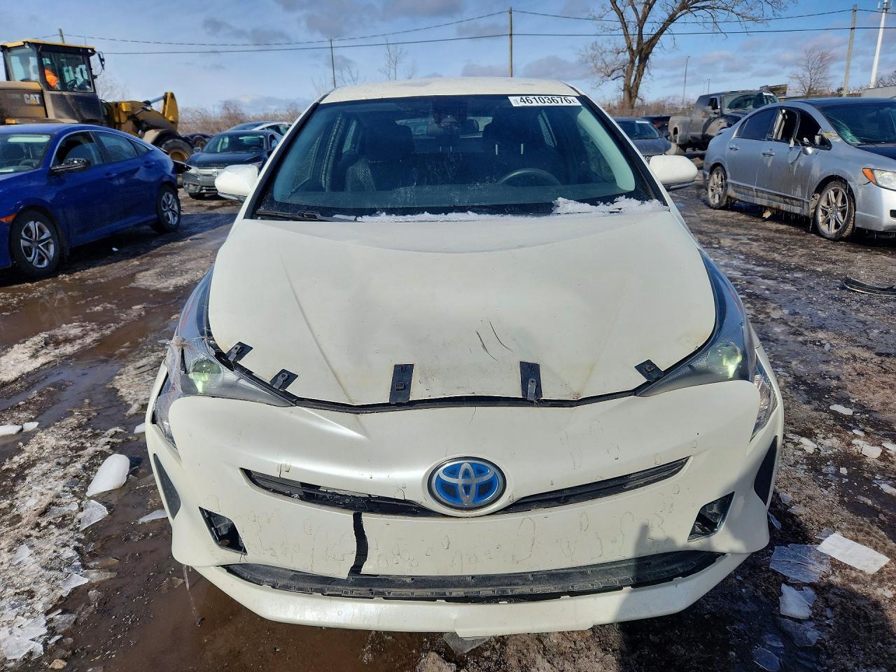 2016 TOYOTA PRIUS