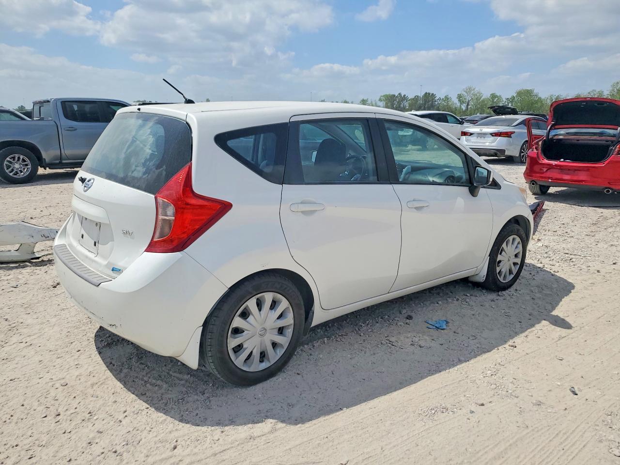 2015 NISSAN Versa Note