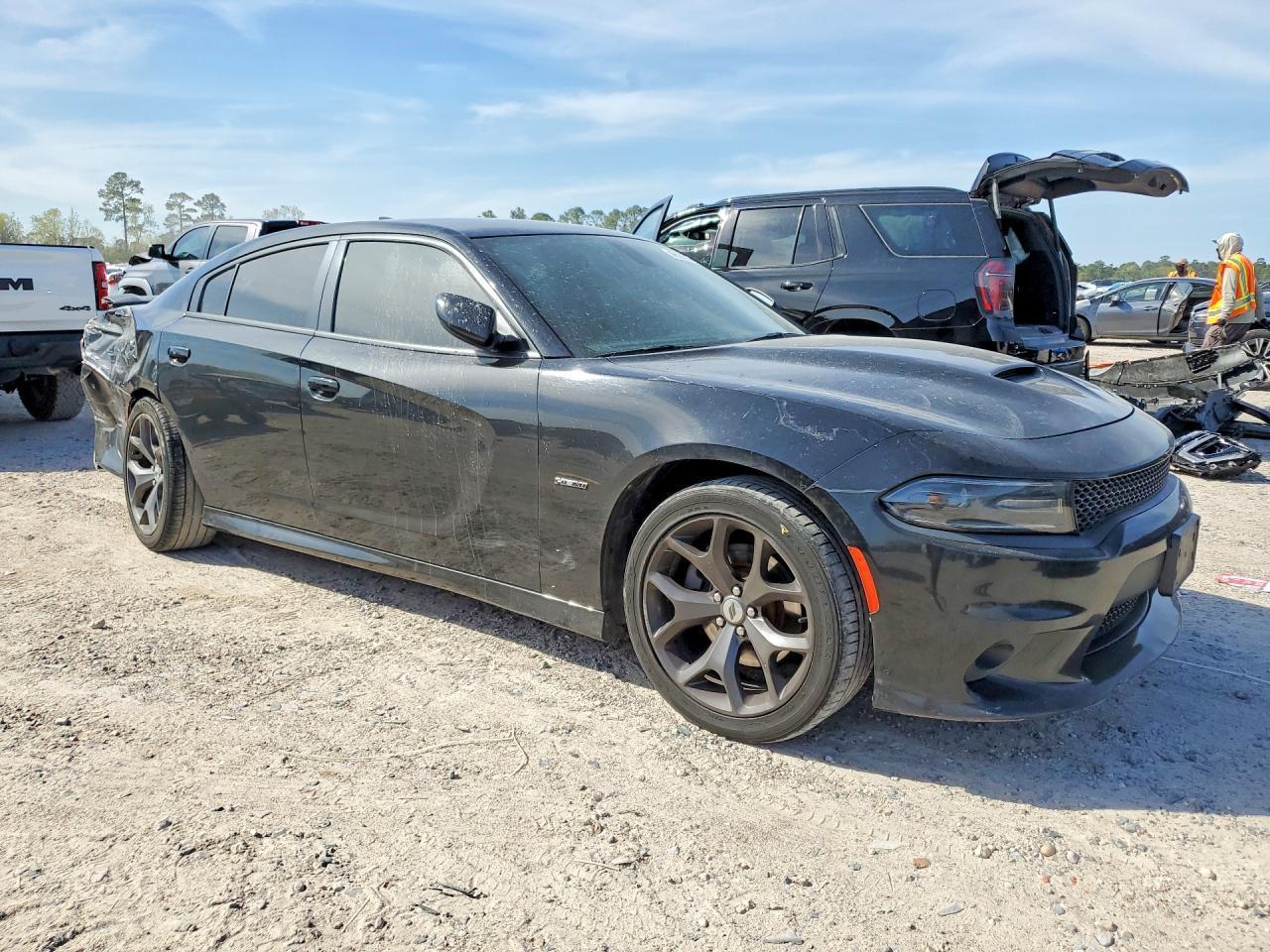 2019 DODGE CHARGER