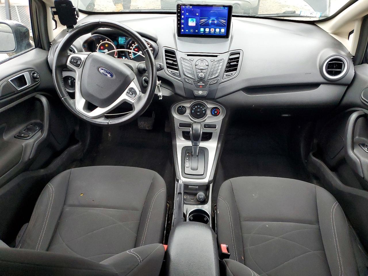 2015 FORD Fiesta