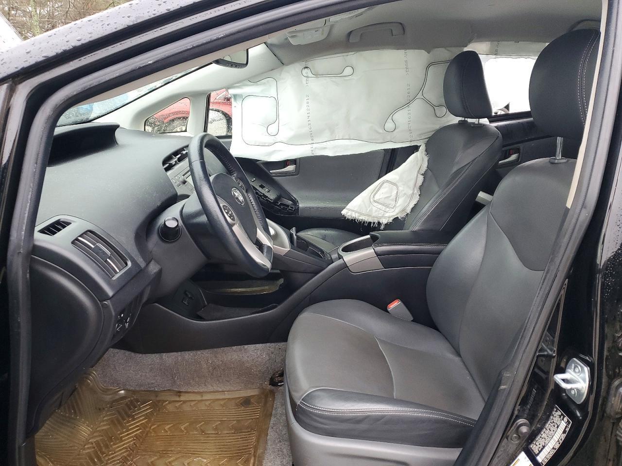 2015 TOYOTA PRIUS