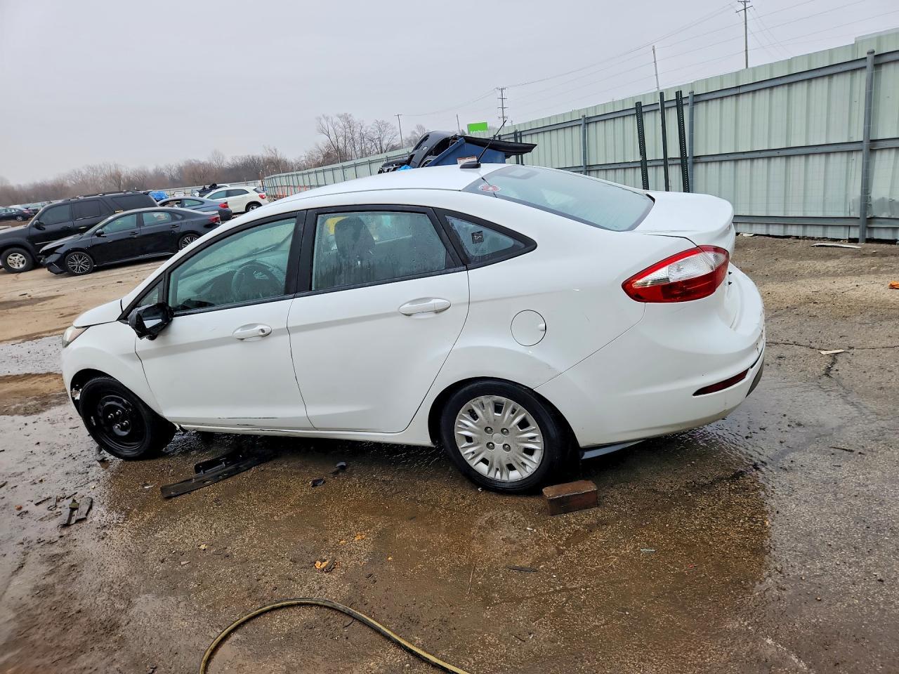 2016 FORD Fiesta