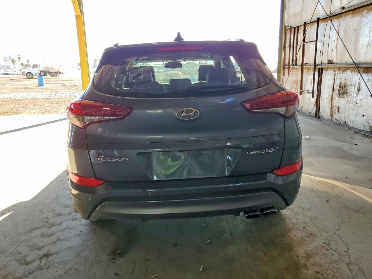 2016 HYUNDAI TUCSON