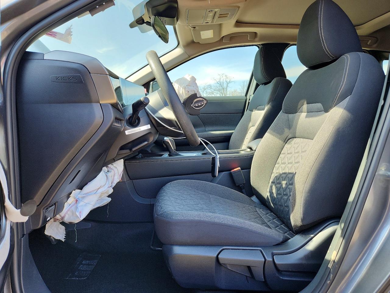 2025 NISSAN KICKS