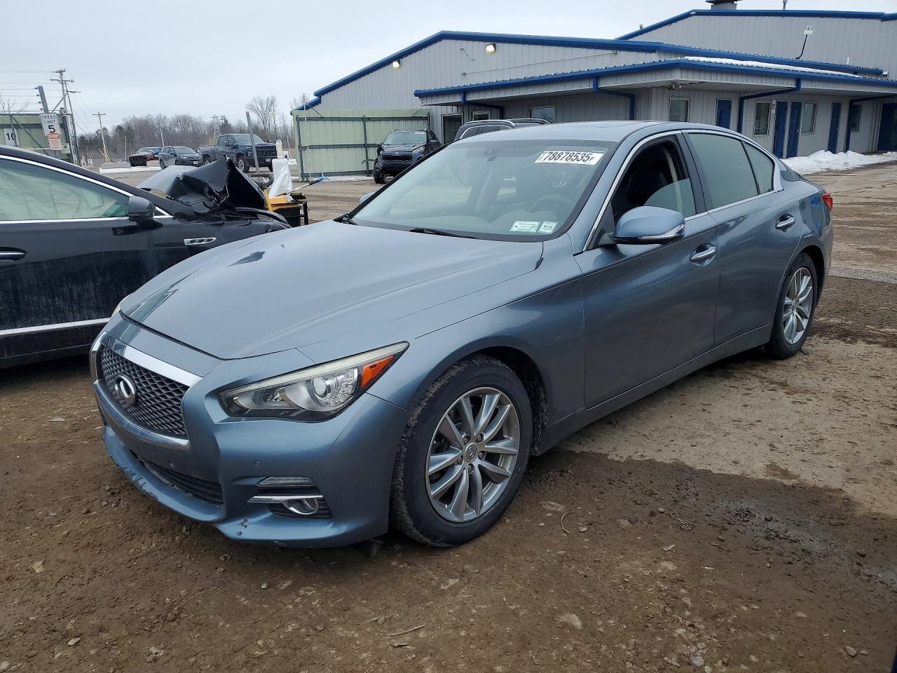 2016 INFINITI Q50