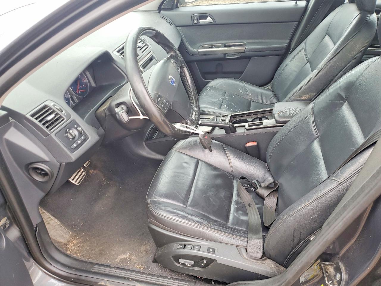 2009 VOLVO V50